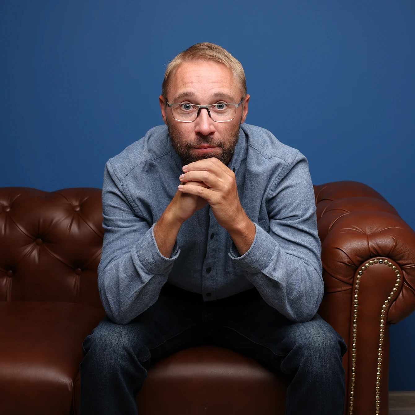 Фото блока контактов